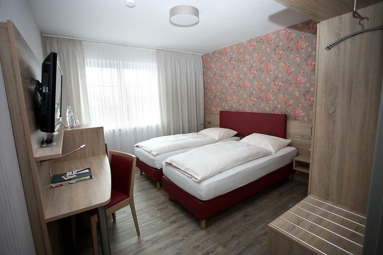 Hotel Restaurant Conni Wolfsburg Zewnętrze zdjęcie